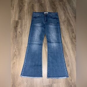 K’s’more | Straight Leg Jeans